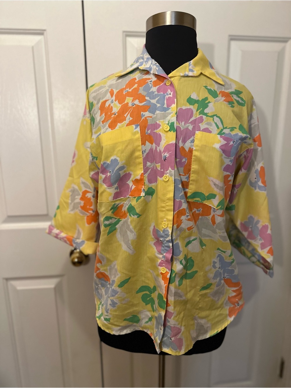 Vintage Plenti-Ful yellow floral button front blouse L to XL